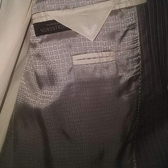 Hugo Boss Virgin Wool Blazer, 44L - Picture 5 of 8